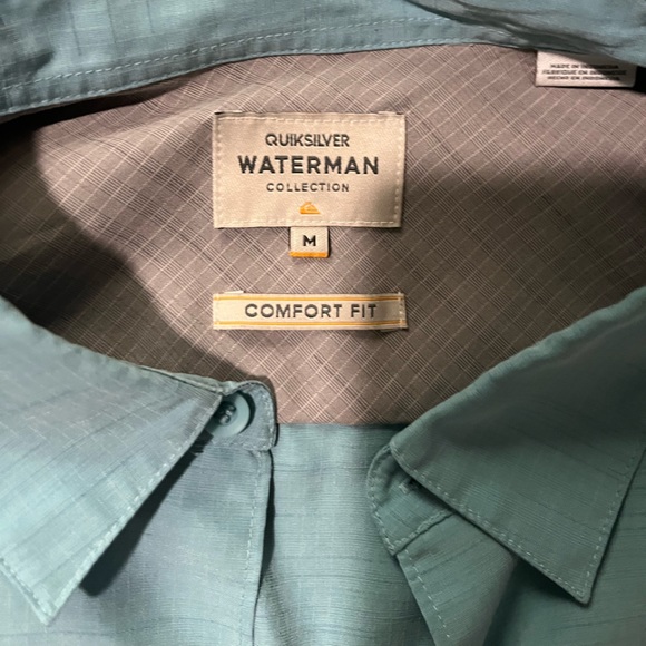 Blue Quicksilver Waterman Collection Button up Size medium (fits like a large) - Picture 3 of 5